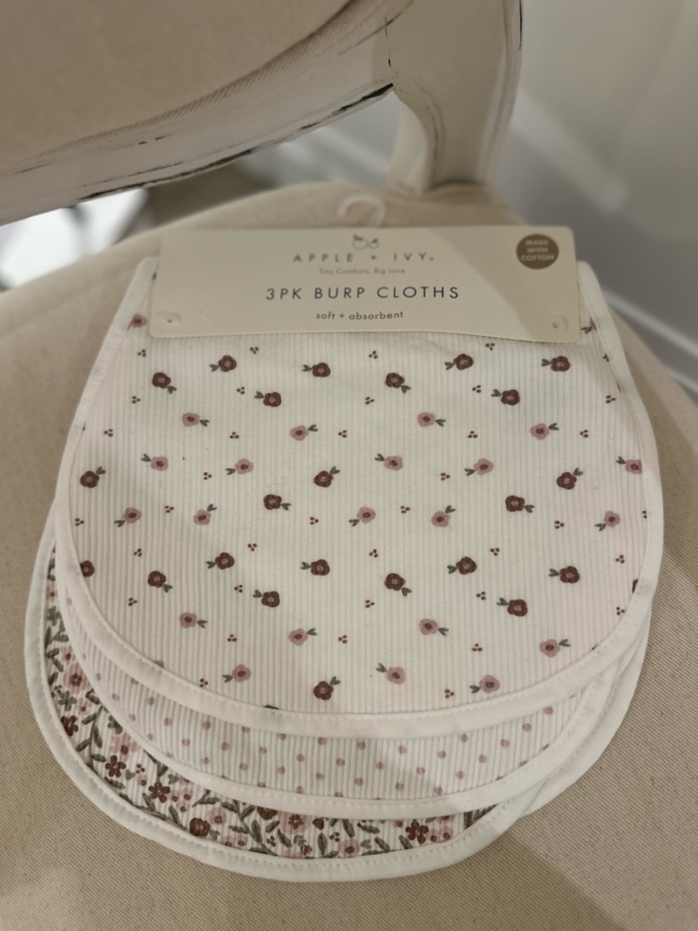 🧸 Apple & Ivy 3-Pack Floral Burp Cloths - White with Pink & Brown Flowers NWT